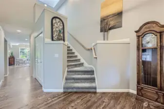 The impressive and inviting foyer will welcome you and your guests home.