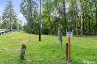 Community Park w/River access