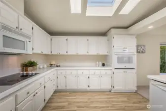 This bright & spacious kitchen is designed for both style & functionality.