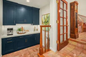 New Butler's Pantry and Wet bar with matching custom cabinetry and seperate entrance.