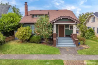 Front Exterior - 1925 Updated Craftsman in North End Tacoma