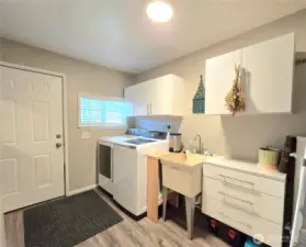 Laundry/mud room