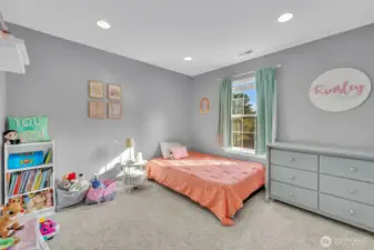 2nd bedroom with large closet.