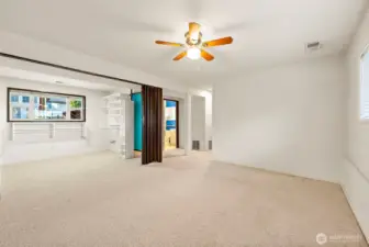 Huge Bonus Room with Built-in Closet Space