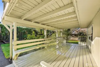 Lower Deck with Bench Seating Built-in