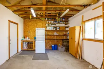 Washer & Dryer in Garage separate HW tank