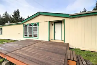 Front deck and entry