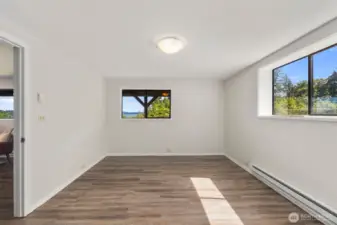 Bonus Room #1 that faces the water