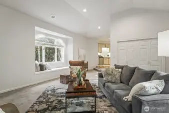 This would make a great guest or 2nd primary suite.