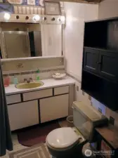3/4 bath off of the family room