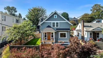 Welcome to 521 - 519 20th Ave, front exterior
