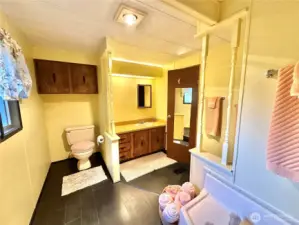 Primary bathroom with all new lamiate flooring