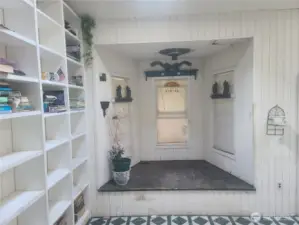 Main house living room nook