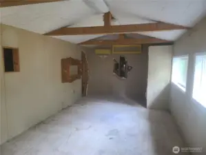 Main house upstairs bedroom