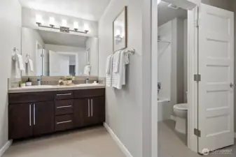 Jack and Jill bath on 2nd with full tub/shower