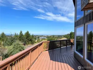 Large front and side decks, with magnificent views.