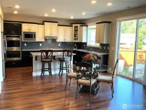 Casual Dining with access to the patio