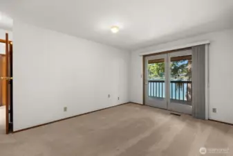 Primary bed (Main)