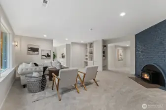 Another view of the bonus room.