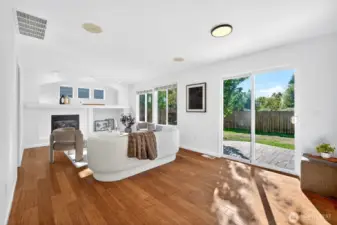 Surround sound speakers in ceiling, excellent condition floors!