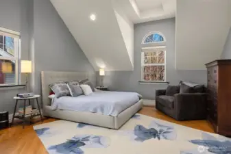 2nd bathroom upstairs