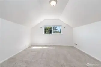 Large primary Bedroom