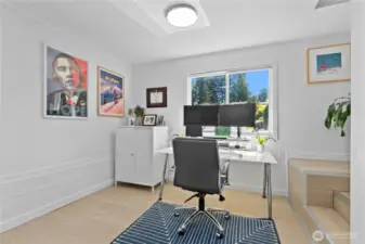 Office/3rd bedroom with closet