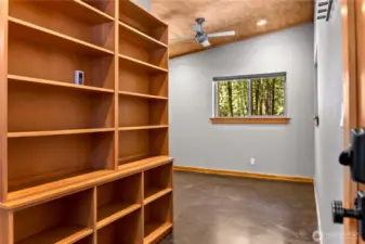 Guest house/office