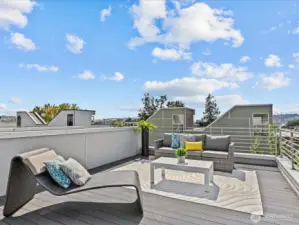 Rooftop deck with Zometek iBeam deck