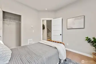 Photographs are for illustrative purposes only. Features, finishes, interior/exterior colors, landscaping and floorplan shown may vary from actual homes built.