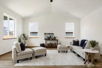 Photos of a similar house in the neighborhood