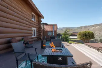 Deck for entertaining & relaxing