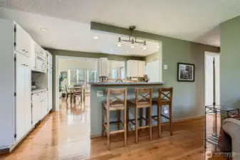 Breakfast bar