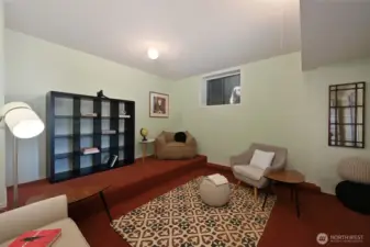 5th non-conforming bedroom, office, or flex space on lower level.