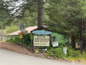 Trails End Lake - HOA is optional
