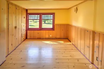 Downstairs bedroom