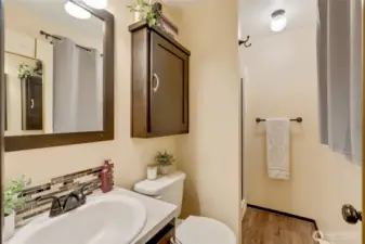 3/4 bath off primary