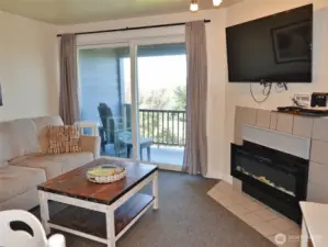 Slider to the Private Deck.