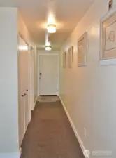 Hallway/Entry.