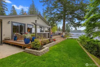 Detailed yard