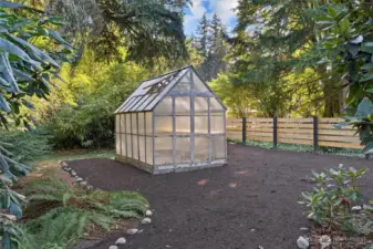 green house + storage shed (not shone)