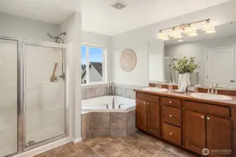 5 piece primary bathroom suite