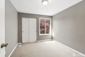 Bedroom 3 of 3, lots of light