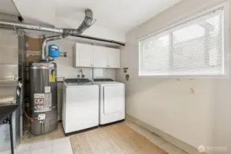 Washer and Dryer Included!