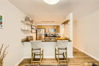 Great bar eating area or enough counter space to work from your kitchen