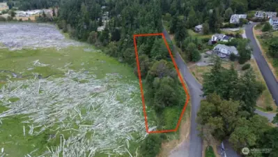 Approx lay of land. Water share included with Saratoga Terrace