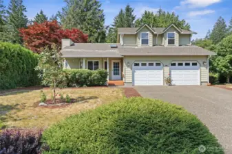 Welcome home to Walnut Loop!
