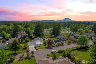 Great location, Puyallup schools, in the heart of South Hill minutes from everything.