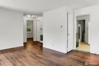 Bedrooms to the left. Kitchen to the right.