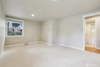 Huge secondary bedroom!(Bedroom 2)